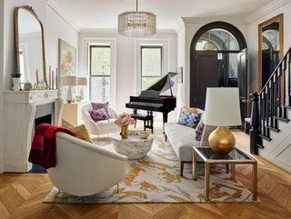 Living Room Vs Family Room, Upper East Side Townhouse, Martha Stewart Home, Upholstered Banquette, Gorgeous Fireplaces, Reupholster Chair, Old Apartments, Unique Furniture Pieces, Clarence House