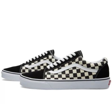 Vans Life, Vans Old Skool Black, Old Skool Black, Black Vans, Style Sneakers, Vans Old Skool, Vans Old Skool Sneaker, Old Skool, Van Life