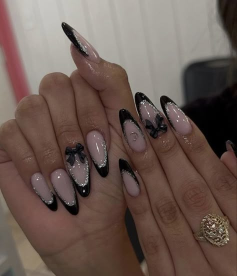 Paznokcie Hello Kitty, Latina Nails, Black And White Nail, Nails Collection, Black Acrylic Nails, Cute Simple Nails, Nagel Tips, Smink Inspiration, Grunge Nails