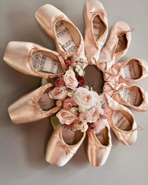 Ponite Shoes, London Ballet, Ballet Crafts, Ballet Room, Ballet Decor, Antique Piano, Ballet Pointe, Ballet Pointe Shoes, Dance Rooms