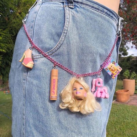 Clowncore Outfit, Weird Accessories, Y2k Belt, Weird Jewelry, Belt Chain, Barbie Diy, Kid Core, Barbie Movies, Doll Head