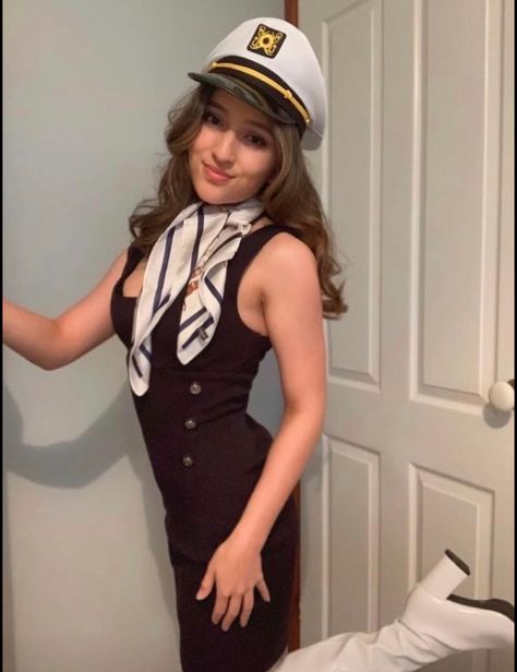 Captain Halloween Costume Women, Captain Costume Women, Ship Captain Costume, Rock Costume Women, Sailor Costume For Women, Spooky Fits, Sailor Halloween Costumes, Clue Costume, Sailor Halloween