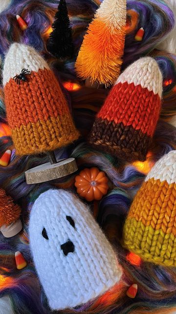 Candy Corn Knitting Pattern, Cozy Halloween, Knitting Machine Patterns, Finger Puppet, Halloween Pattern, Super Bulky Yarn, Yarn Tail, Lion Brand Yarn, Evergreen Trees