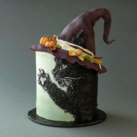 Goth Chocolate, Halloween Cat Cake, Halloween Cupcake Ideas Easy, Halloween Bakery, Halloween Cupcake Ideas, Fall Sweets, Witch Cake, Daisy Cupcakes, My Homies