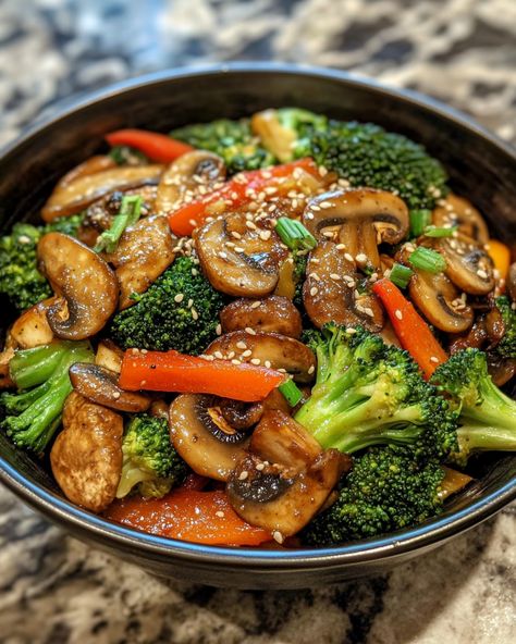 Broccoli and Mushroom Stir-Fry: A Quick and Flavorful Delight Mushroom Stir Fry Recipes, Shrimp Linguine, Mushroom Stir Fry, Potato Chowder, Vegetable Crisps, Salmon Potato, Seafood Stew, Frozen Broccoli, Stir Fry Sauce