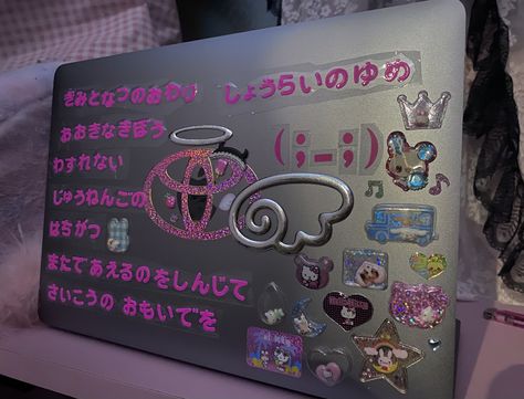 Laptop Decoration, Retro Gadgets, Mood Boards, Macbook, Vision Board, Gadgets, Laptop, Pink, Kawaii