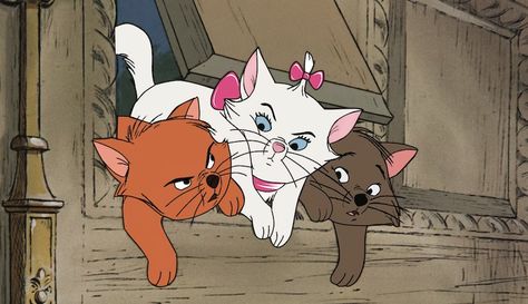 Best Kid Movies, Disney Aristocats, Jazz Cat, Kitten Wallpaper, Animation Disney, Hedgehog Movie, The Aristocats, Frank Thomas, Marie Aristocats