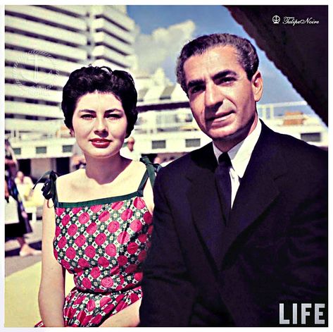 Mohamed Reza Pahlavi & Empress Soraya At San Souci Hotel -… | Flickr Mohamed Reza Pahlavi, Soraya Esfandiari, Queen Soraya, Princess Soraya, Iranian History, Mohammad Rezā Shāh, Vintage Iran, Reza Shah, Farah Pahlavi