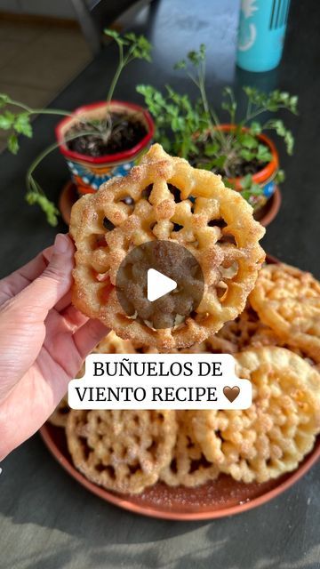 Daisy on Instagram: "BUÑUELOS DE VIENTO RECIPE 🤎👇🏼 1 1/2 Cups All Purpose Flour 1 Cup Whole Milk 2 Tbsp Melted Unsalted Butter 2 Tbsp Sugar 2 Eggs 1/2 Cup Water 1/2 Tsp Baking Powder 1 Tsp Vanilla Extract 1/4 Tsp Salt Topping Ingredients 👇🏼 1/3 Cup Sugar 1 Tsp Cinnamon As a kid I always thought buñuelos were hard to make. My mom never made them for us but now I’m happy that I’m able to make these for my kids. They were eating them as I was done making them because they were that good! 🥰 I hope that you enjoyed this recipe ❤️ • • • #mexicanfood #buñuelos #recetas #recipe #dessert" Banuelos Recipe Easy, How To Make Bunuelos Recipe, How To Make Bunuelos, Buenelos Recipe Mexican, Bunuelos De Viento Recipe, Easy Bunuelos Recipe, How To Make Buñuelos, Mexican Bunuelos, Mexican Bunuelos Recipe