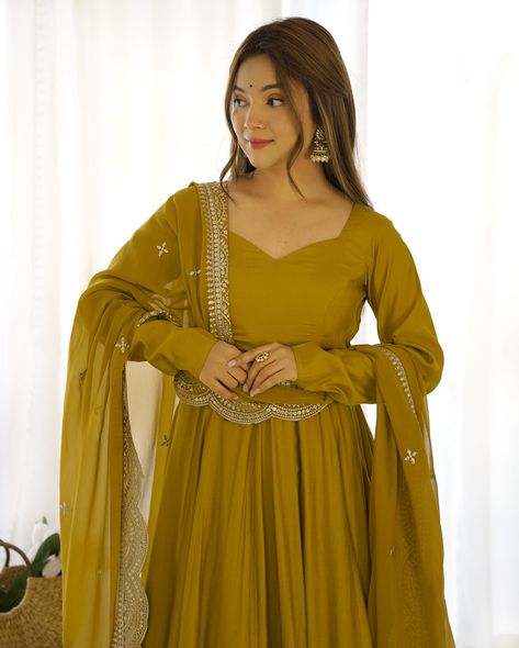 Comment “Link” To Get Details In DM 💛 Mustard Pure Roman Silk Chanderi Anarkali Suit Set With Huge Flair, Dupatta & Pant Search “NKB 40” On Our Website To Shop 👗 Hurry, Book Fast To Make This Festival Season Unforgettable ✨ Shop Now From www.BahuPalace.com Link In Bio DM/WhatsApp Us At +91 9409911700 💖 Take Screenshot & Send Us To WhatsApp For More Details! Which One You Want To Buy/Inquiry? 🙈 100% Quality Assured Premium Product With Pocket Friendly Price | Free Express Shipping | Cash ... Yellow Indian Suit, Yellow Anarkali Suits, Chanderi Anarkali, Suits For Women Indian, Yellow Anarkali, Anarkali Designs, Patiyala Dress, Diwali Dresses, Wine Colored Dresses