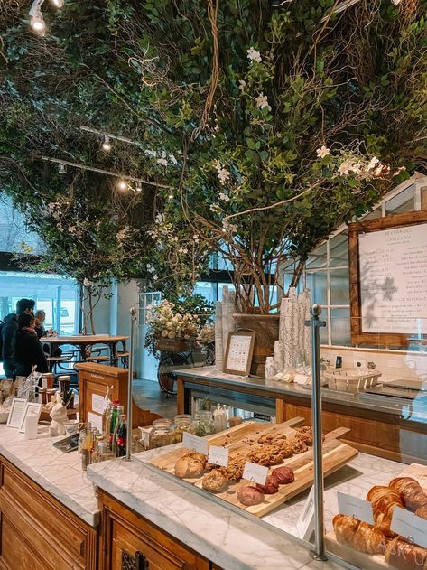 The 10 Most Instagram-Worthy Cafes in Manhattan, NYC Aesthetic Nyc Restaurants, Cute Cafe Decor, Bookstore Cafe Design, New York Cafes, Cute Cafes Aesthetic, Cozy Cafe Design, Cafe Asethic, Nyc Cafe Aesthetic, Bookstore Cafe Aesthetic