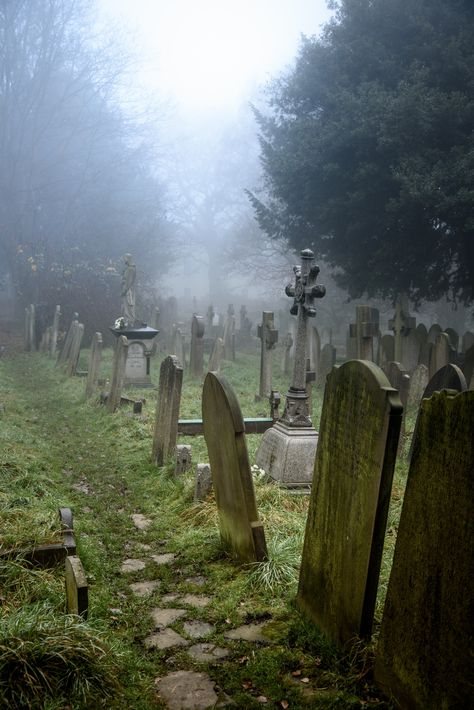 https://flic.kr/p/P9bQEe | London - Hampstead Parish Burial Ground Old Cemetery, Goth Gifts, How To Impress, Cemetery Statues, Cemetery Headstones, Old Cemeteries, Cemetery Art, Southern Gothic, Goth Girl