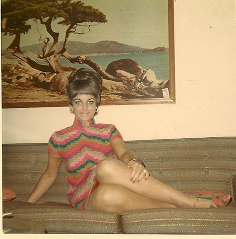 found 60s gsg 60s Photos, 60s Look, 60s Women, Swinging 60s, Mod Girl, Fashion 1960s, Vintage Polaroid, Retro Photo, Famous Girls