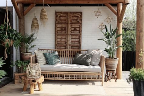 Outdoor Fairy Lights, Cosy Living, Boho Garden, Backyard Patio Designs, Balcony Decor, Outdoor Design, Patio Design, Patio Decor, Home Deco