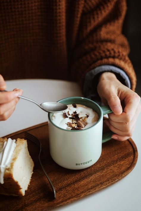 Coffee Winter Photography, Lifestyle Coffee Photography, Winter Coffee Photography, Breakfast Shot, Breakfast Photography, Coffee Shop Photography, Energy Tea, Coffee Shot, Food Photoshoot