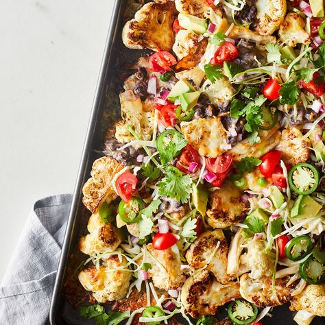 Swapping in tender-crisp cauliflower slices for chips in these cauliflower nachos ups your veggie servings for the day. Cauliflower Nachos, Sugar Diet Plan, Cauliflower Chicken, Chicken Nachos, No Sugar Diet, Cooking Chicken To Shred, Nachos Recipe, High Fiber Foods, Fiber Foods