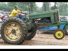 Tractor Pulls, Old John Deere Tractors, Truck And Tractor Pull, Oliver Tractors, Pulling Tractors, American Vans, Allis Chalmers Tractors, Truck Pulls, Jd Tractors