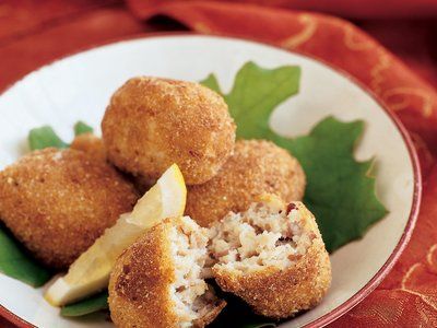 Croquette Recipe, Chicken Croquettes Recipe, Bread Crumb Chicken, Chicken Croquettes, Croquettes Recipe, Oyster Mushrooms, Fine Dining Recipes, Spanish Tapas, Citrus Chicken