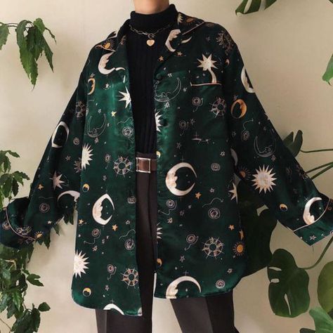 Vintage Printed Color Long Sleeve Shirt, Jackcore Aesthetic, Spacecore Outfits, Printed Shirts For Women, Blouses Vintage, Swaggy Outfits, Character Outfits, Aesthetic Outfits, Fashion Tops