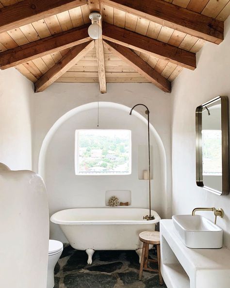 House Inhabit, Bathroom Vibes, Antipolo, Industrial Style Bathroom, Surf Shack, Tiny Cabin, Clawfoot Tub, Scandinavian Home, Bathroom Styling