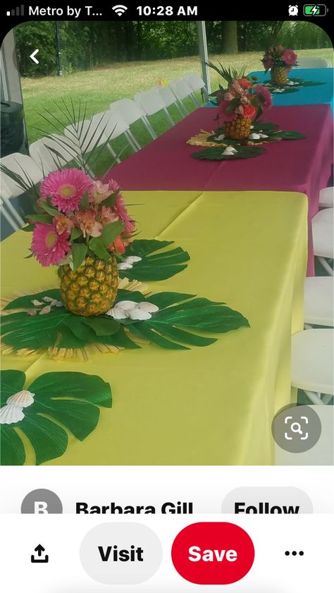 Luau Theme Table Decorations, 80th Birthday Luau, Tiki Party Diy, Aloha Retirement Party, Moana Centerpieces Ideas, Traditional Luau, Hawaiian Party Ideas, Polynesian Party, Tropisk Fest