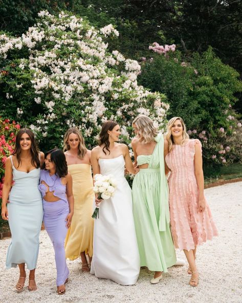 Maple and June (@maple_and_june) • Instagram photos and videos Bridesmaid Color Palette, Pastel Bridesmaids, Garden Wedding Bridesmaids, Bright Wedding Colors, Pastel Bridesmaid Dresses, Dress Code Wedding, Bridesmaid Colors, Wedding Attire Guest, Garden Party Wedding