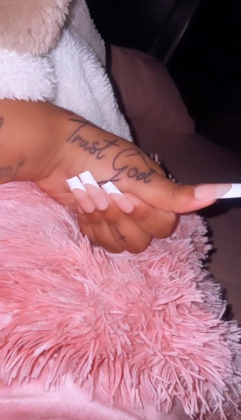 Pretty Thigh Tattoos Black Women, Baddie Hand Tats For Women, Side Hand Tattoos For Women, Thug Tattoos For Women, Boujee Tattoos For Women, Brats Tattoo, Ambition Tattoo, Side Hand Tattoos, Hand Tattoos For Girls