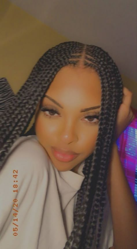 🍒small cornrow braids🍒 Short Hair Black, African Hair Braiding Styles, Braids Hairstyles Pictures, Hairstyles Braided, Box Braids Styling, Girls Hairstyles Braids, Girls Braids, Cornrow Hairstyles, African Braids Hairstyles