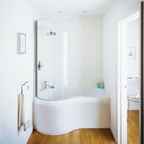 48 Inspiring Small Bathroom Design Ideas in Apartment Corner Bathtub Shower Combo, Corner Bathtub Shower, Tub Shower Combo Remodel, Soaking Tub Shower Combo, Bathroom Tub Shower Combo, Bathtub Shower Combo, Simple Bathroom Designs, Small Bathtub, Bathroom Tub Shower