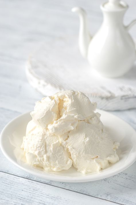 Mascarpone Substitute Recipe, Substitute For Marscapone, Marscapone Substitution, Homemade Marscapone Recipes, How To Make Mascarpone, Mascarpone Substitute, Ketovore Recipes, Homemade Mascarpone, Mascarpone Recipes