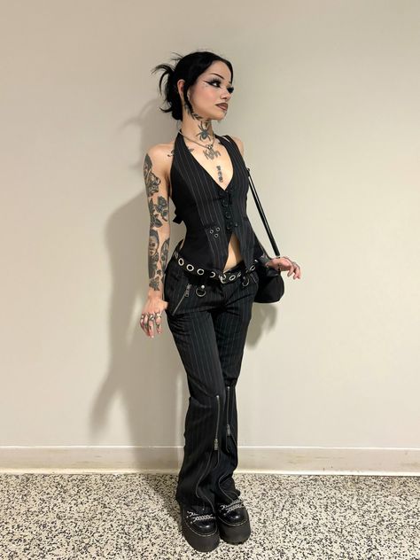 Corset Outfit, Alt Outfits, Alt Fashion, Mode Inspo, Swaggy Outfits, Goth Outfits, Alternative Outfits, Dark Fashion, 2000s Fashion