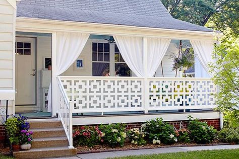 Colorful Porch, Porch Privacy, Porch Kits, Porch Design Ideas, Building A Porch, Front Porch Design, Porch Railing, Stylish Curtains, Small Front Porches