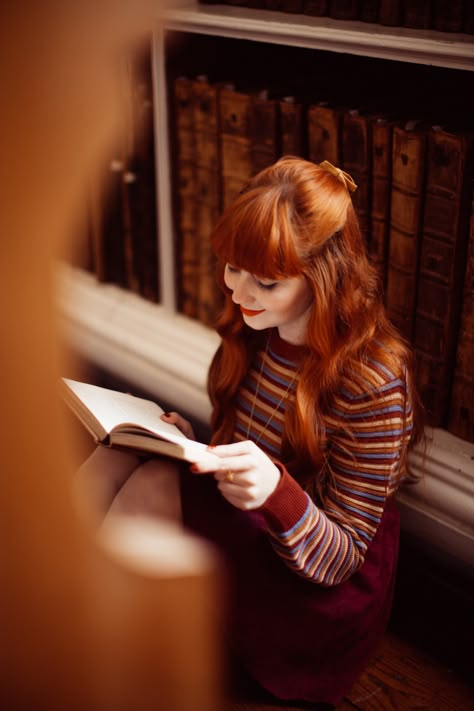 Library Photo Shoot, Cozy Library, Dress Cottagecore, Portrait Photoshoot, Gloomy Day, Cottagecore Dress, Grad Photos, Picture Credit, Girl Reading