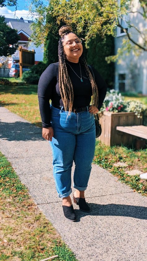 Plus Size Mom Jeans Outfit, Patched Jeans Outfit, Plus Size Jeans Outfit, Jeans Outfit Plus Size, Plus Size Mom Jeans, Plus Size Mom, Outfit Plus Size, Mom Jeans Outfit, Patched Jeans