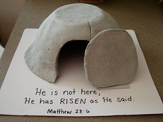 I will definitely be making one of these for this Lent!!! Resurrection Crafts For Preschoolers, Resurrection Craft, Lent Kids, Resurrection Crafts, Christ Resurrection, Easter Handprint, Friday Activities, Easter Tomb, Sunday School Projects