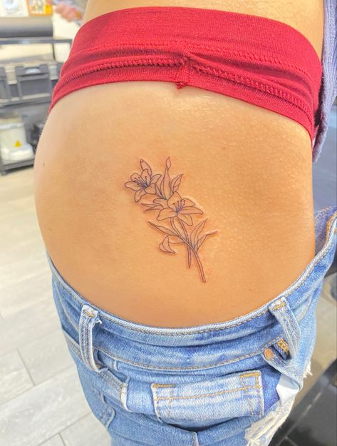 Lily Hip Tattoo, Fine Line Lily, Tigerlily Tattoo, Tiger Lily Tattoo, Tiger Lily Tattoos, Lily Tattoos, Upper Thigh Tattoos, Lillies Tattoo, Lily Flower Tattoos