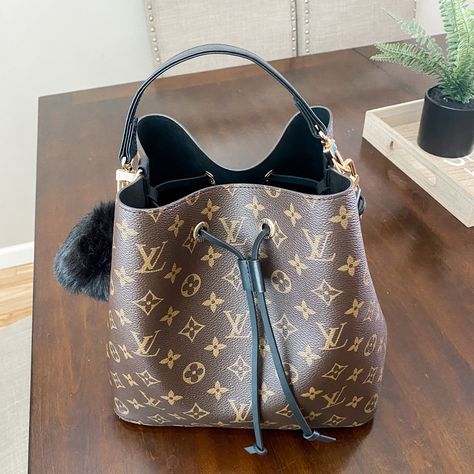 Neo Noe Louis Vuitton, Noe Louis Vuitton, Lv Neonoe, Louis Vuitton Neonoe, Louis Vuitton Monogram, Everyday Fashion, Topshop, Louis Vuitton, Outfit Inspirations