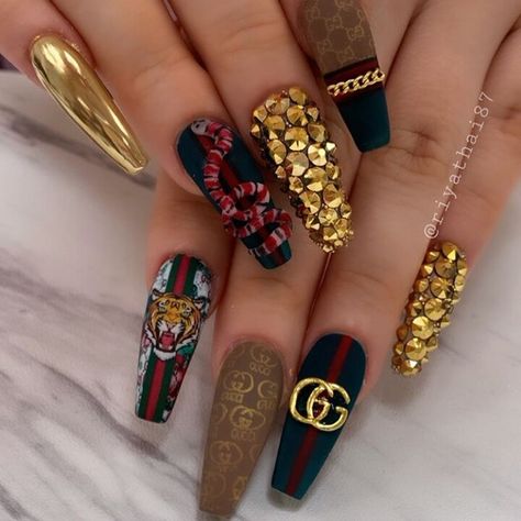 Gucci Nails, Engagement Nails, Chrome Nail Art, Gucci Design, Nails Design With Rhinestones, Cute Acrylic Nail Designs, Coffin Nails Long, Nail Swag, Summer Acrylic Nails