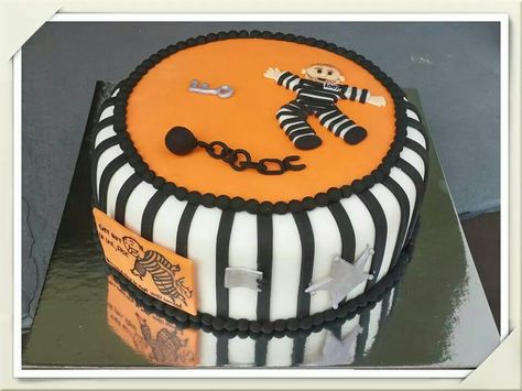 Get out of jail free cake Get Out Of Jail Cake, Jail Birthday Party Ideas, Prison Cake Ideas, Jail Party, Monster Smash Cakes, Welcome Home Cakes, Police Cakes, Monopoly Party, Boys Cake