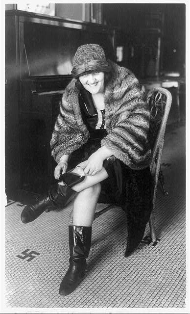 Bootlegging is the illegal traffic in liquor in violation of legislative restrictions on its manufacture, sale, or transportation. It originally got it's name from concealing flasks of illegal liquor in boot tops. Russian Boots, 1920s Flapper Girl, 1920s Shoes, Colorized Photos, Winter Fashion Boots, Flapper Girl, 1920s Flapper, Roaring Twenties, Vintage Boots