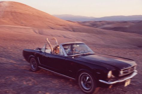 whooooooohhh!!! Road Trip Survival Kit, In The Desert, Car Wheels, New Classic, The Desert, Old Cars, Ford Mustang, Vintage Cars, Dream Cars