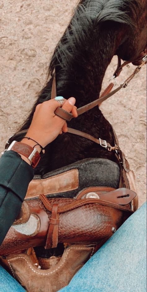 #western #cowboy #cowgirl #country #horse #turquoise Western Horse Riding, Cute Horse Pictures, Rodeo Life, Western Horse, Horse Pictures, Horse Riding, Rodeo, Saddle, Turquoise