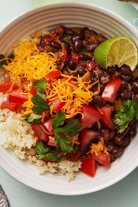 Black Bean Recipe, Cauliflower Rice Bowl, Rice Bowls Healthy, Meal For One, Rice Bowl Recipe, Beans In Crockpot, Chili Rice, Frozen Cauliflower, Riced Cauliflower