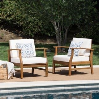 Perla Outdoor Acacia Wood Club Chair with Cushion (Set of 2) by Christopher Knight Home Cream Cushion, Porch Chairs, Pool Lounge Chairs, Outdoor Lounge Chairs, House Outdoor, Porch Furniture, Patio Lounge Chairs, Patio Lounge, Pool Furniture