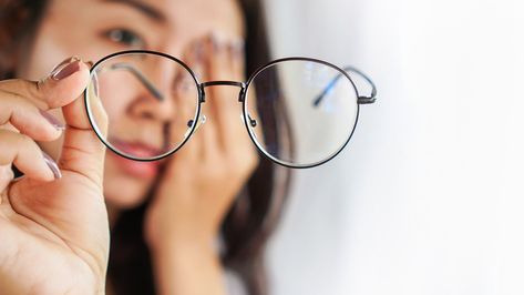 Middle-aged individuals with presbyopia may be able to read or use a computer without reading glasses when using Vuity eye drops. Images Of Hands, Sistem Saraf, Workplace Productivity, Blurred Vision, Eye Pain, Blurry Vision, Eye Exercises, Vision Eye, Low Vision