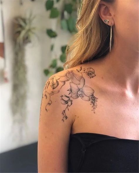 Meaningful Shoulder Tattoos For Women, Meaningful Shoulder Tattoos, Shoulder Tattoos For Women Unique, Beautiful Shoulder Tattoos, Upper Shoulder Tattoo, Tattoos For Women Unique, Shoulder Tattoo Ideas, Feminine Shoulder Tattoos, Shoulder Cap Tattoo