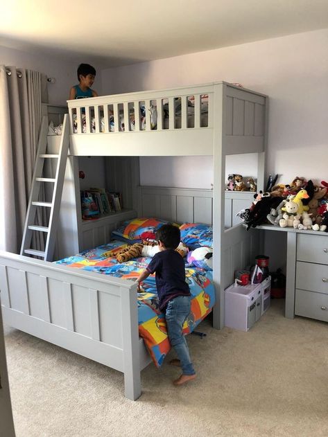 Bunk Bed Decor, Bunk Beds For Girls Room, Bunker Bed, Bunk Beds For Boys Room, Bed For Girls Room, Bunk Beds Boys, Bunk Bed Rooms, Bunk Bed Plans, Beds For Small Rooms