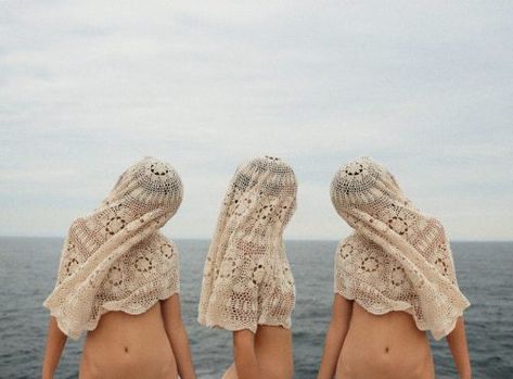 fashion week by prue stent Piskel Art, Jolie Photo, 인물 사진, Photography Inspo, Pretty Pictures, Photo Inspiration, The Ocean, Aesthetic Pictures, Photography Inspiration