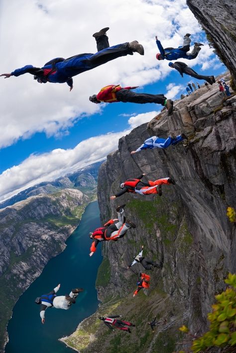 Wingsuit base jumping. Apparently... you have to log 200 sky dives before you can start base jumping Wingsuit Flying, The Art Of Flight, Base Jump, Extreme Adventure, Base Jumping, Bungee Jumping, Kitesurfing, Skydiving, Extreme Sports