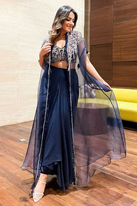 Dresses For Diwali, Function Dresses, Trendy Outfits Indian, Lehenga Designs Simple, Fancy Sarees Party Wear, Traditional Indian Dress, Casual Indian Fashion, Desi Fashion Casual, Indian Dresses Traditional